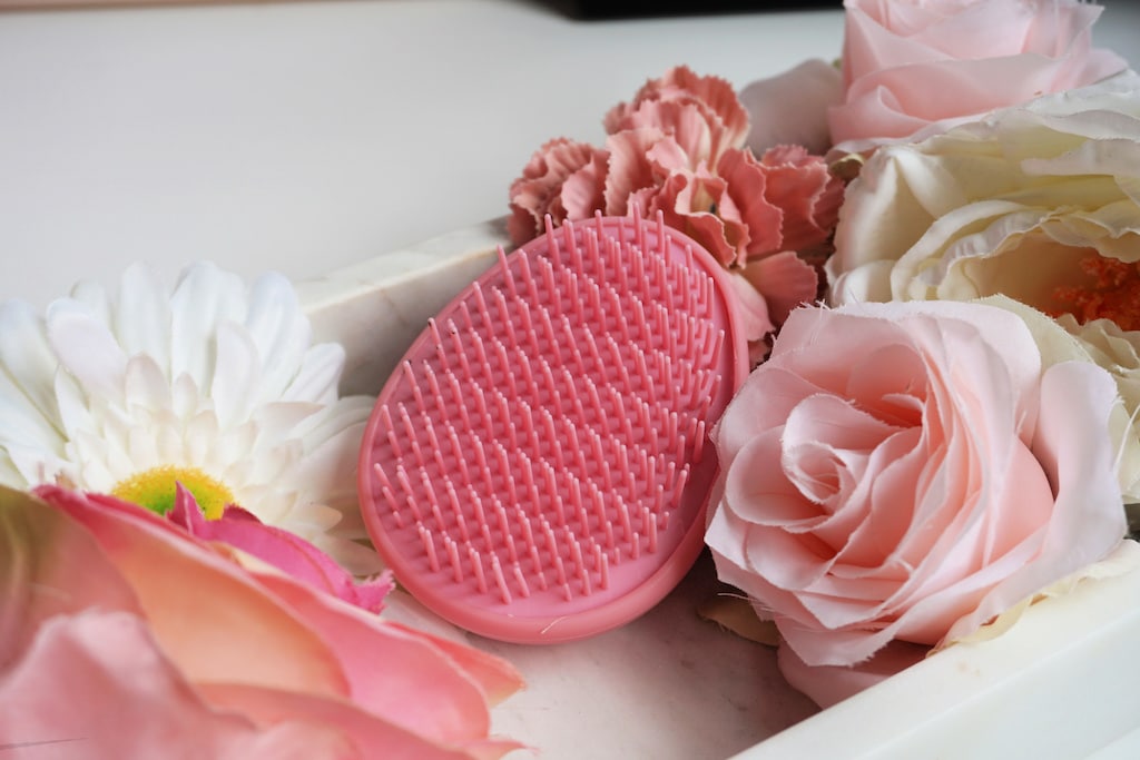 Hairlust Detangle Wet Brush & Pure Bamboo Pillowcase Review